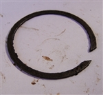 Pierścien ustalający łożyska, zewnętrzny pompy wody UAZ
